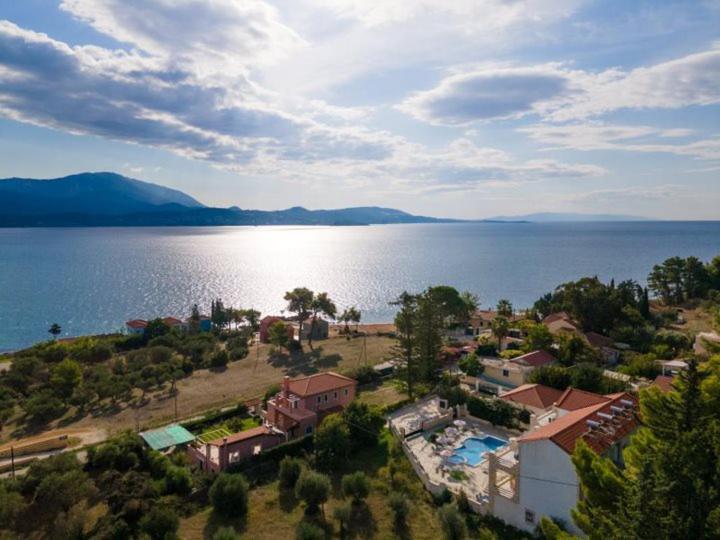 Diwani Luxury Villas Lixouri Exterior foto